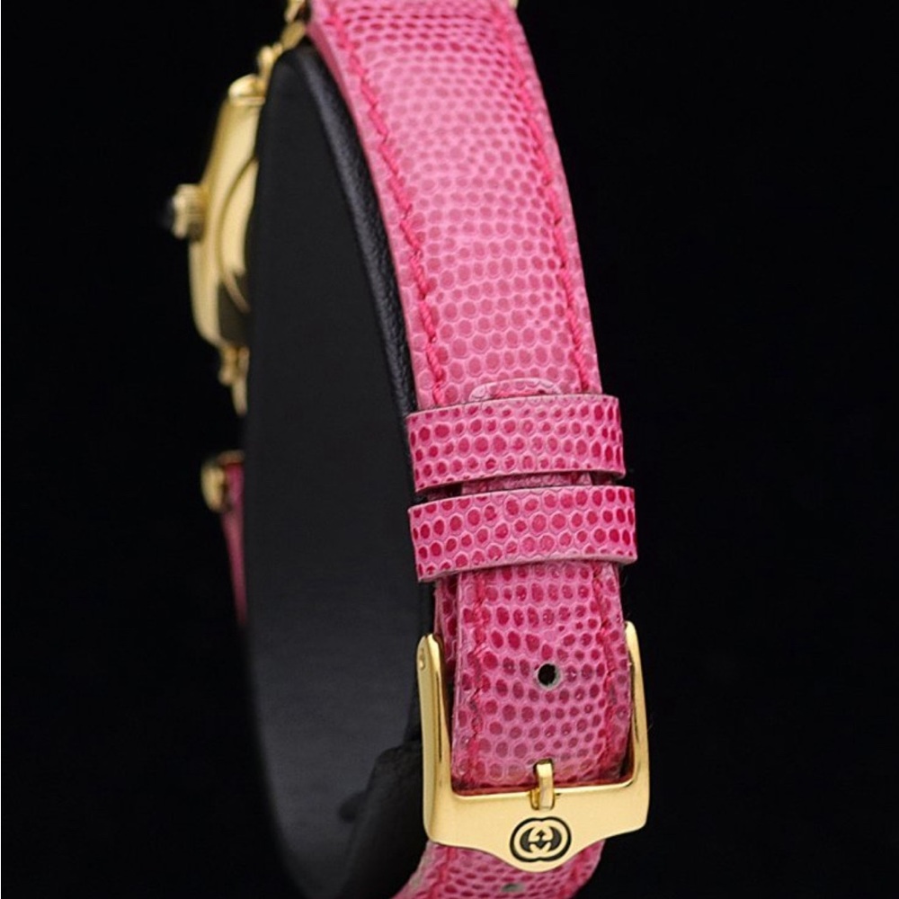 🛍️Vintage Gucci Pink Leather Band Watch - Picture 5 of 12